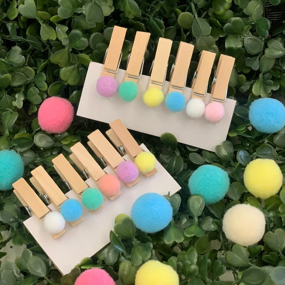 Kit mini pregador com pompom