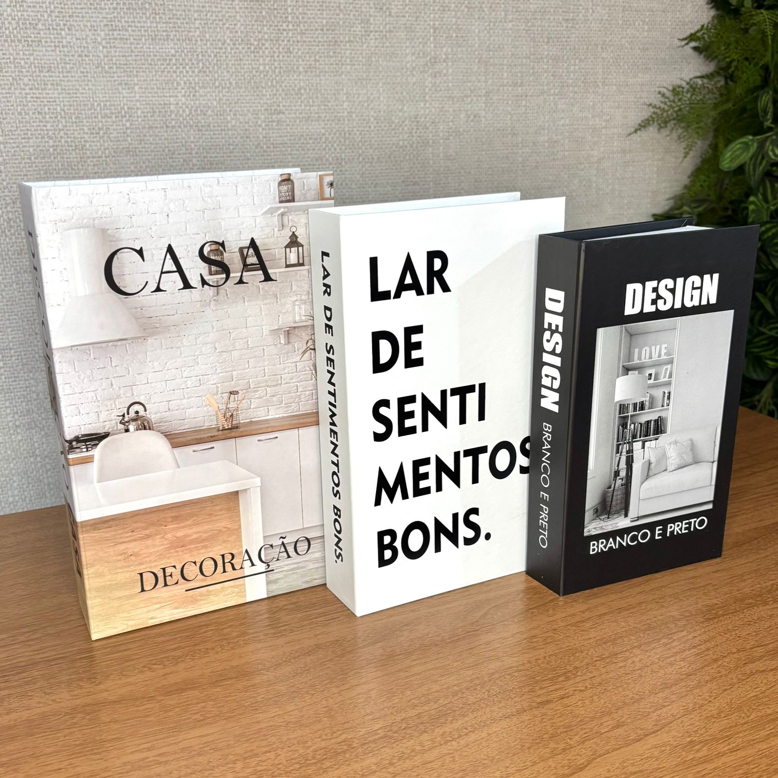 Kit com 3 caixas livro, modelo 'Casa'