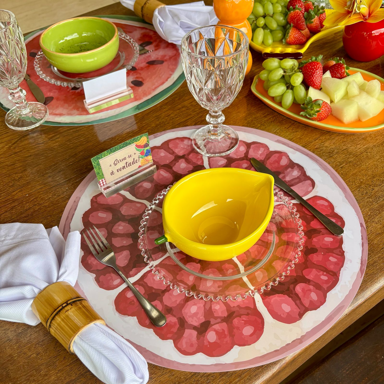 Jogo americano frutas