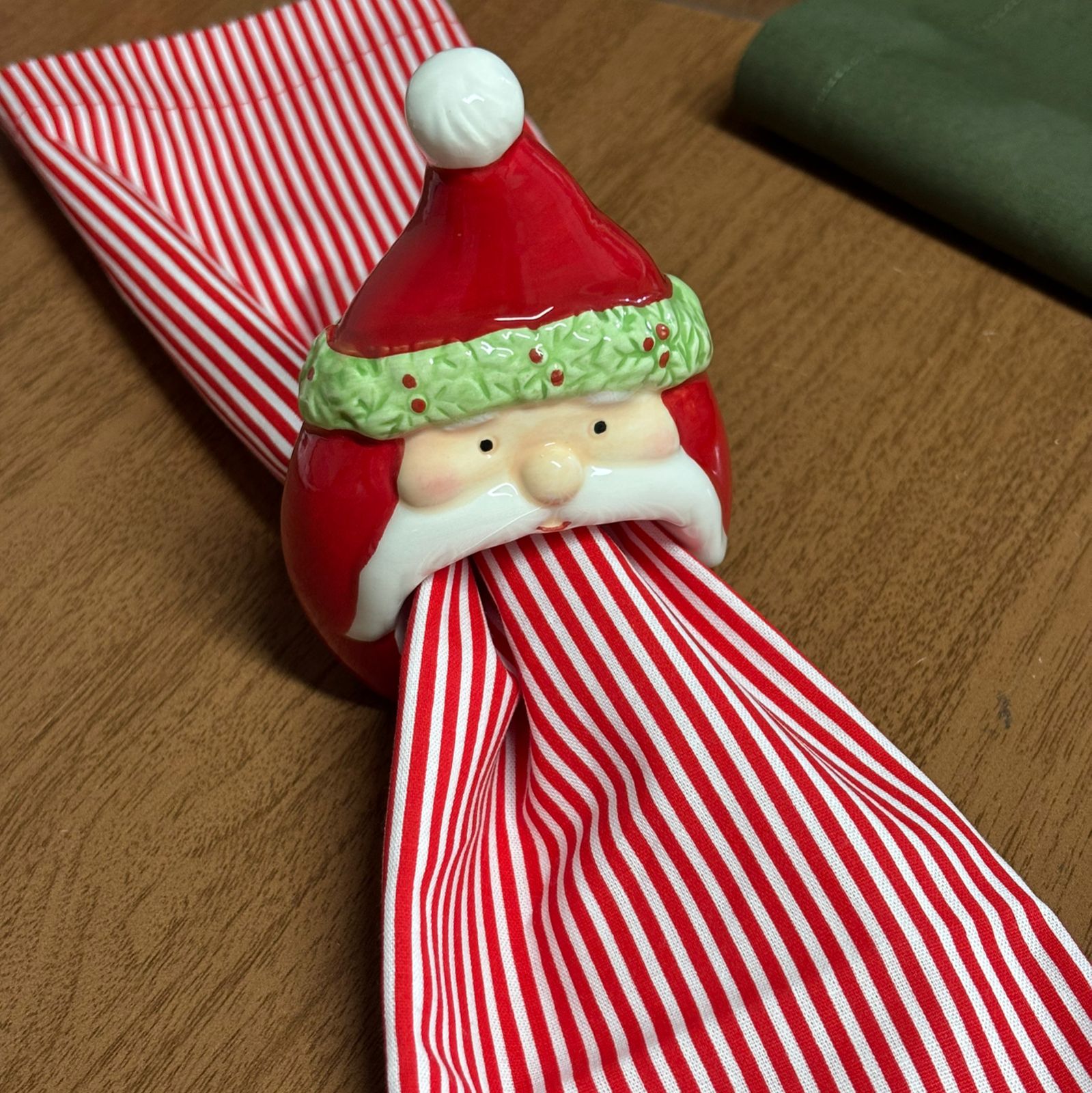 Porta-guardanapo Papai Noel cerâmica