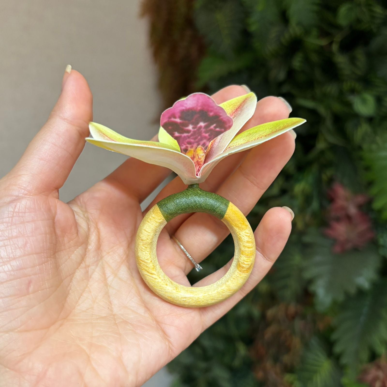 Porta-guardanapo orquídea amarela e rosa