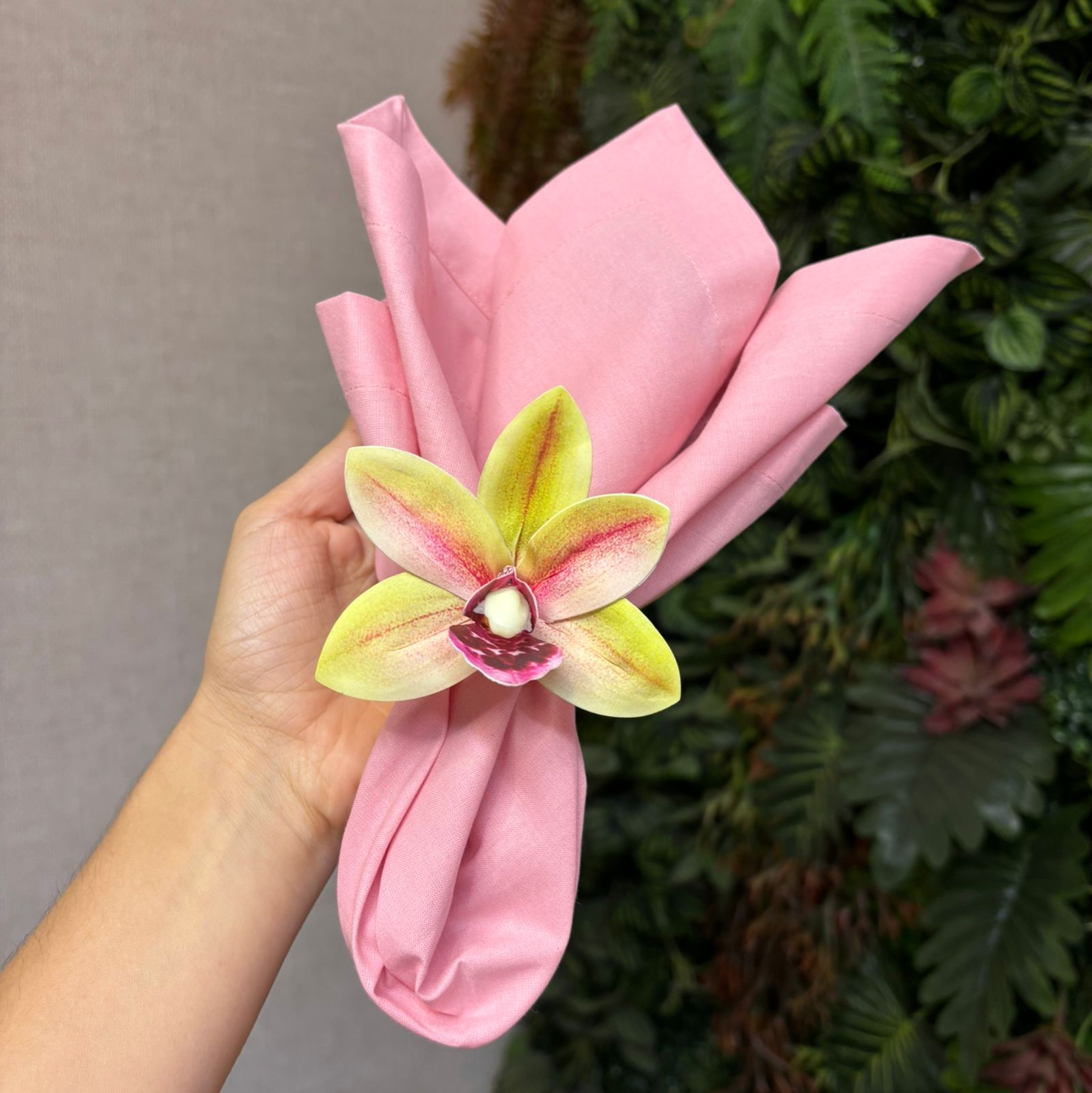 Porta-guardanapo orquídea amarela e rosa
